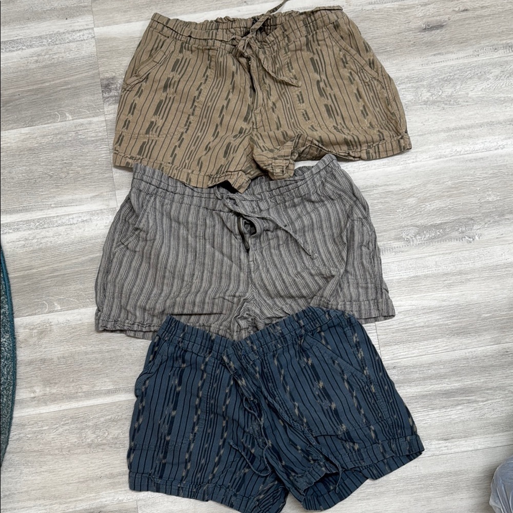 Prana Tan and Gray Cargo Shorts Comfortable Everyday Wear